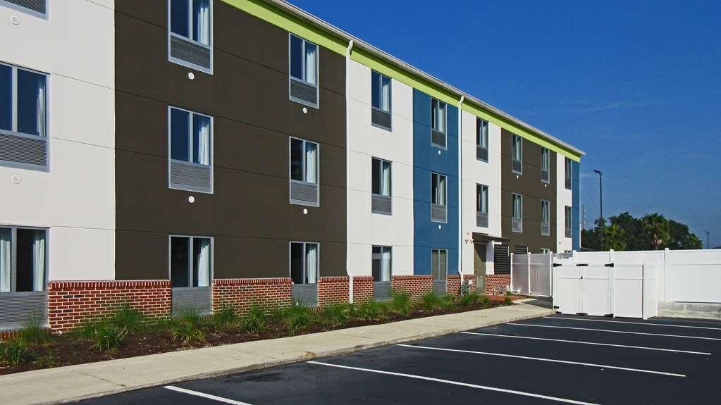 Comfort Inn & Suites Brunswick Exterior photo