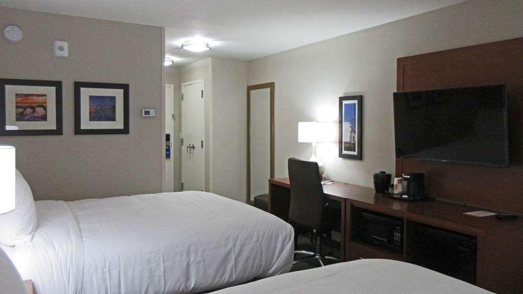 Comfort Inn & Suites Brunswick Room photo